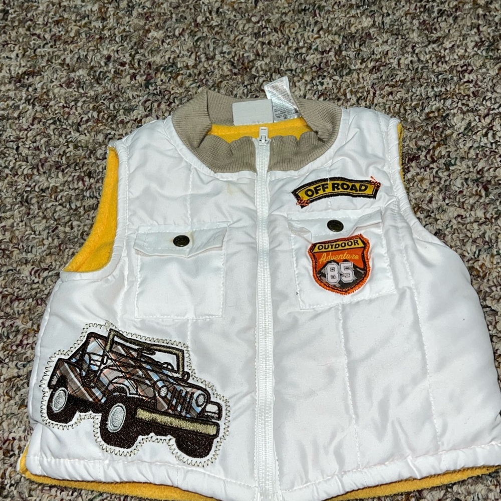 Little Rebels Baby Puffer Vest 12M White Jeep Patch Sleeveless Full Zip